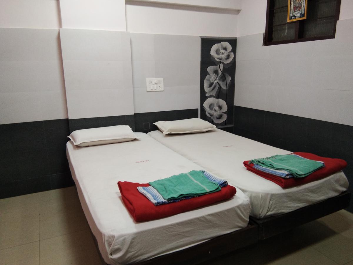 Hotel Sanman Lodge Shimoga Ngoại thất bức ảnh