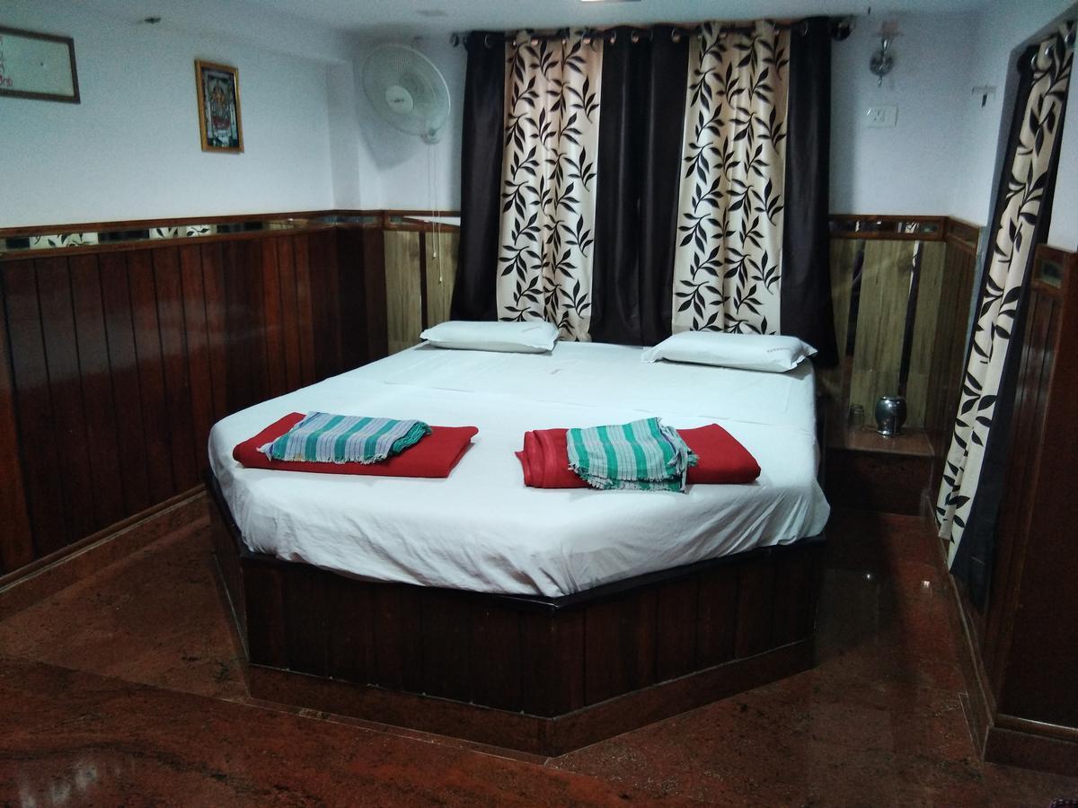 Hotel Sanman Lodge Shimoga Ngoại thất bức ảnh